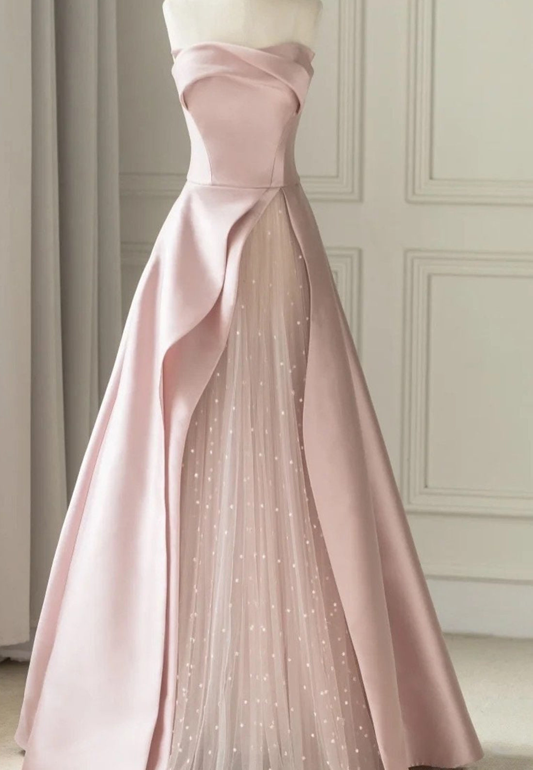 Off-Shoulder Sleeveless Satin Tulle Prom Dress A-Line Formal Dress