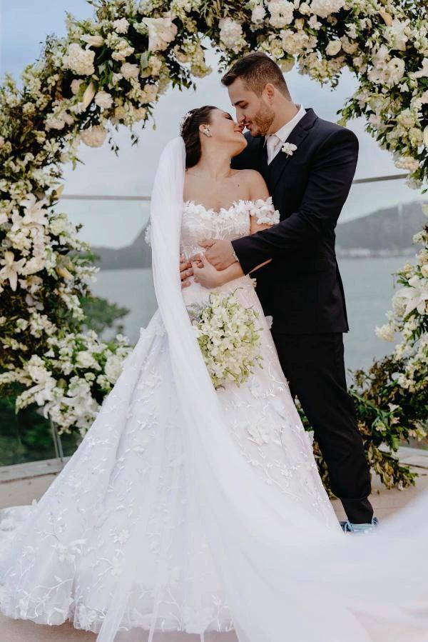 Elegant White Long A-line Off the Shoulder Tulle Floral Lace Wedding Dress (ZD14481)