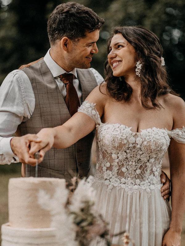 Off The Shoulder Beaded A-line Wedding Dresses Lace Appliqued Gowns (ZD16215)
