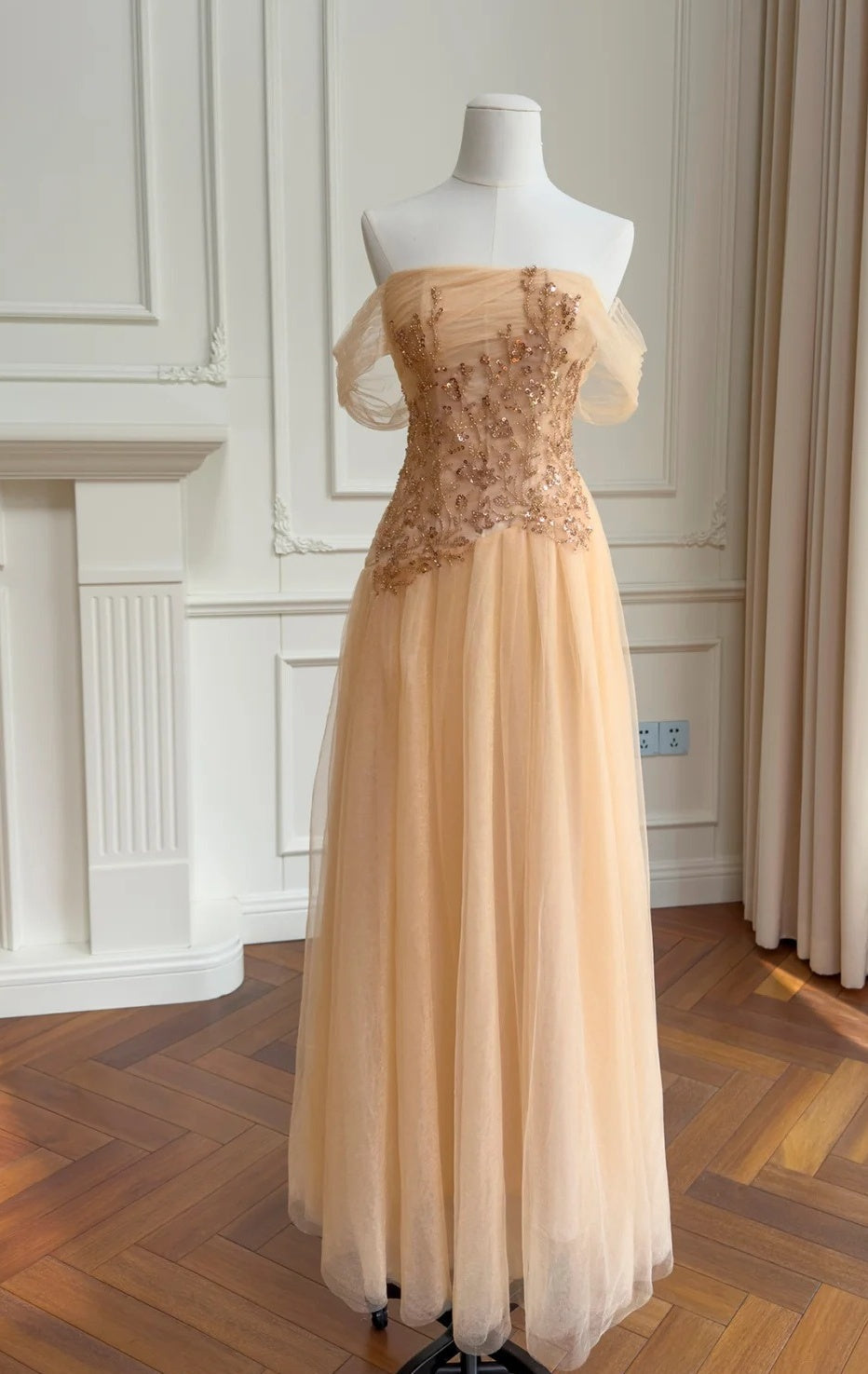 Off The Shoulder A Line Tulle Prom Dress With Sequin Appliques J10287