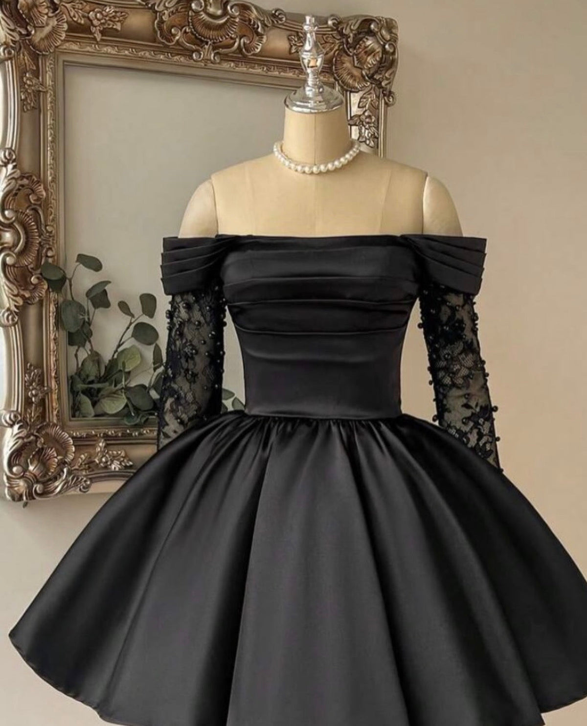 Off-the-Shoulder Black A-Line Birthday Dress Short Homecoming Dress