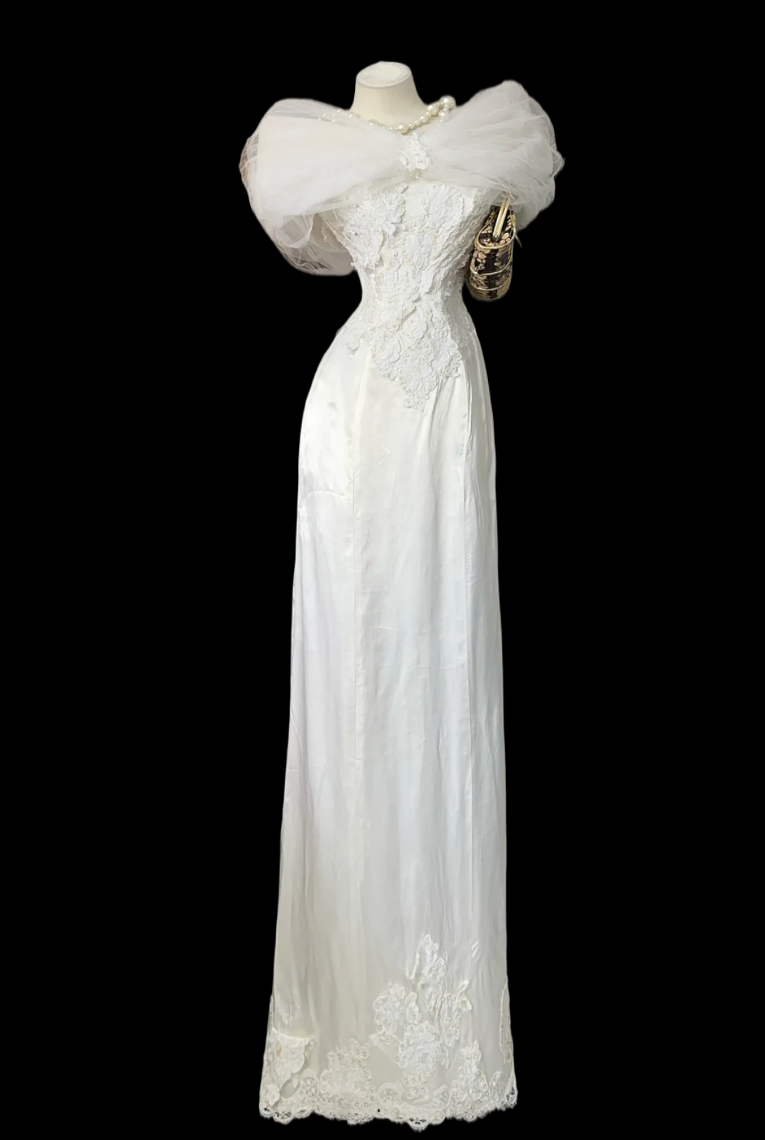 Off-the-Shoulder Ivory Prom Dress Satin Appliques Evening Dress