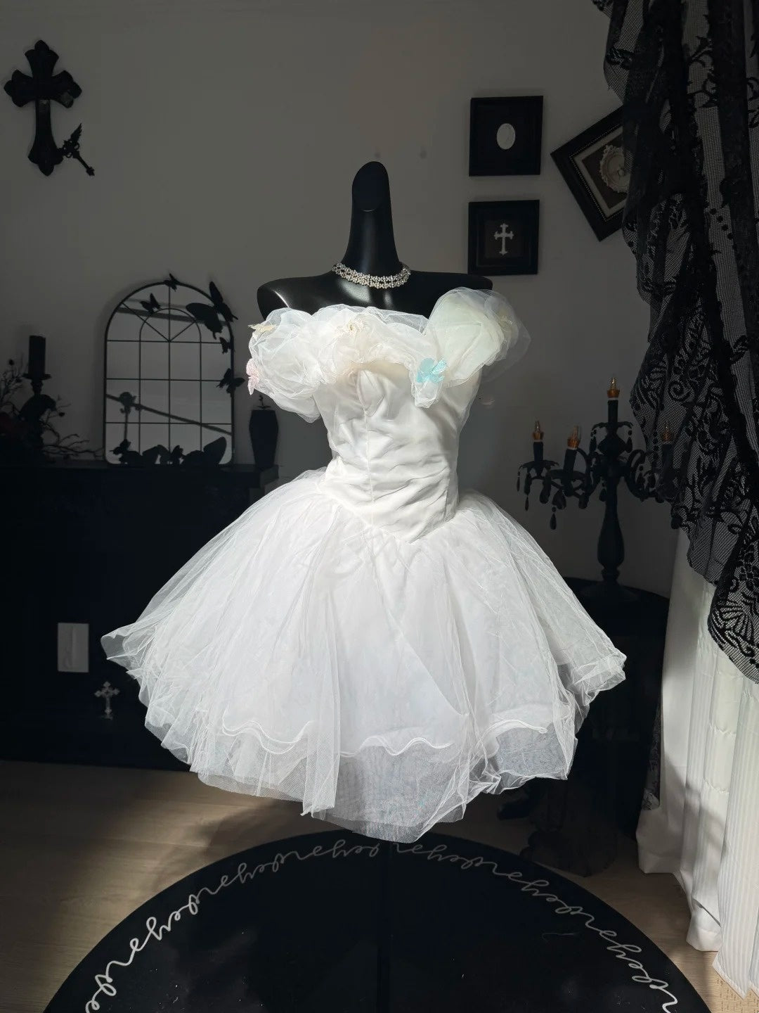 Off-the-Shoulder White Short Birthday Dress Tulle Homecoming Dress