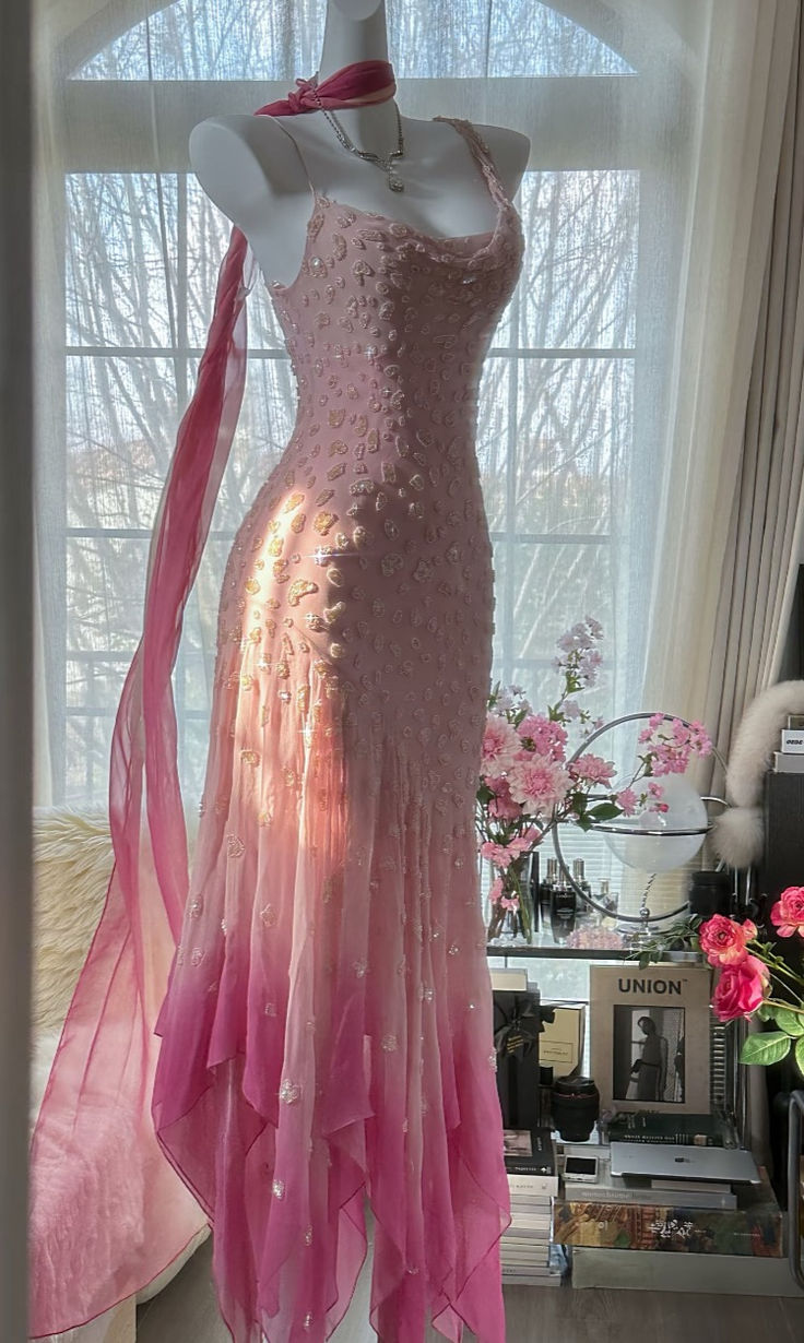 Luxury Pink Spaghetti Straps Chiffon Beaded Mermaid Evening Dress Prom Gown
