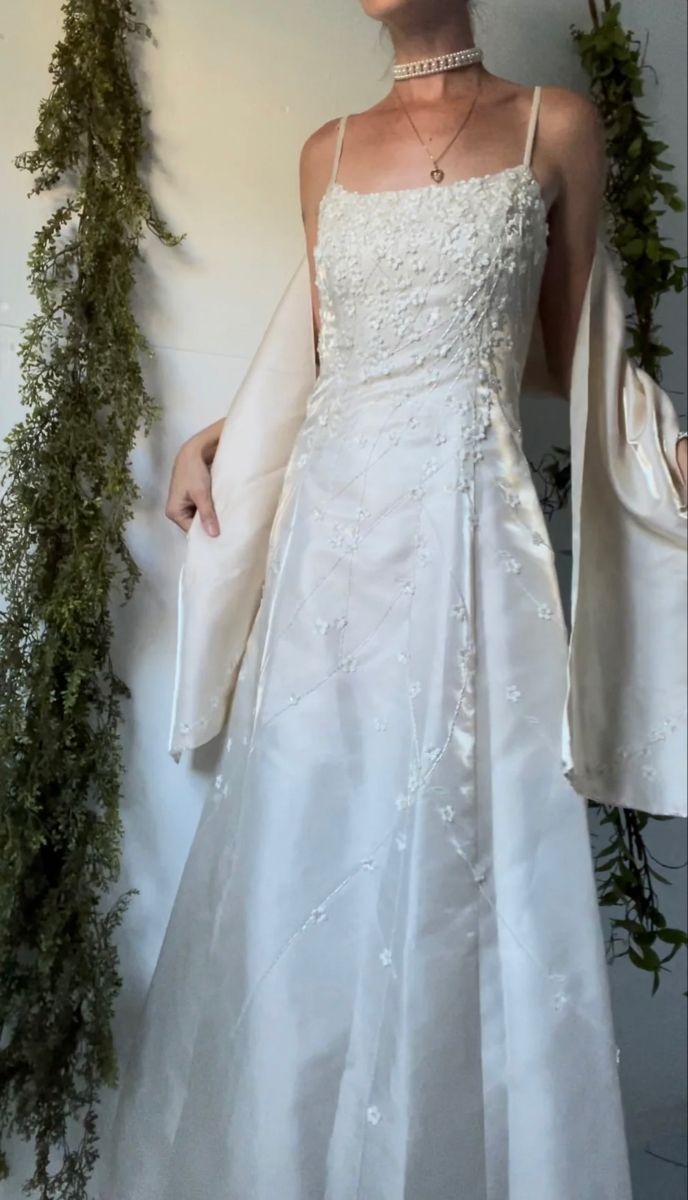Vintage White A-Line Halter Square Neck Satin Long Prom & Evening Dress Bridesmaid Dress - View 3 | FashionDia