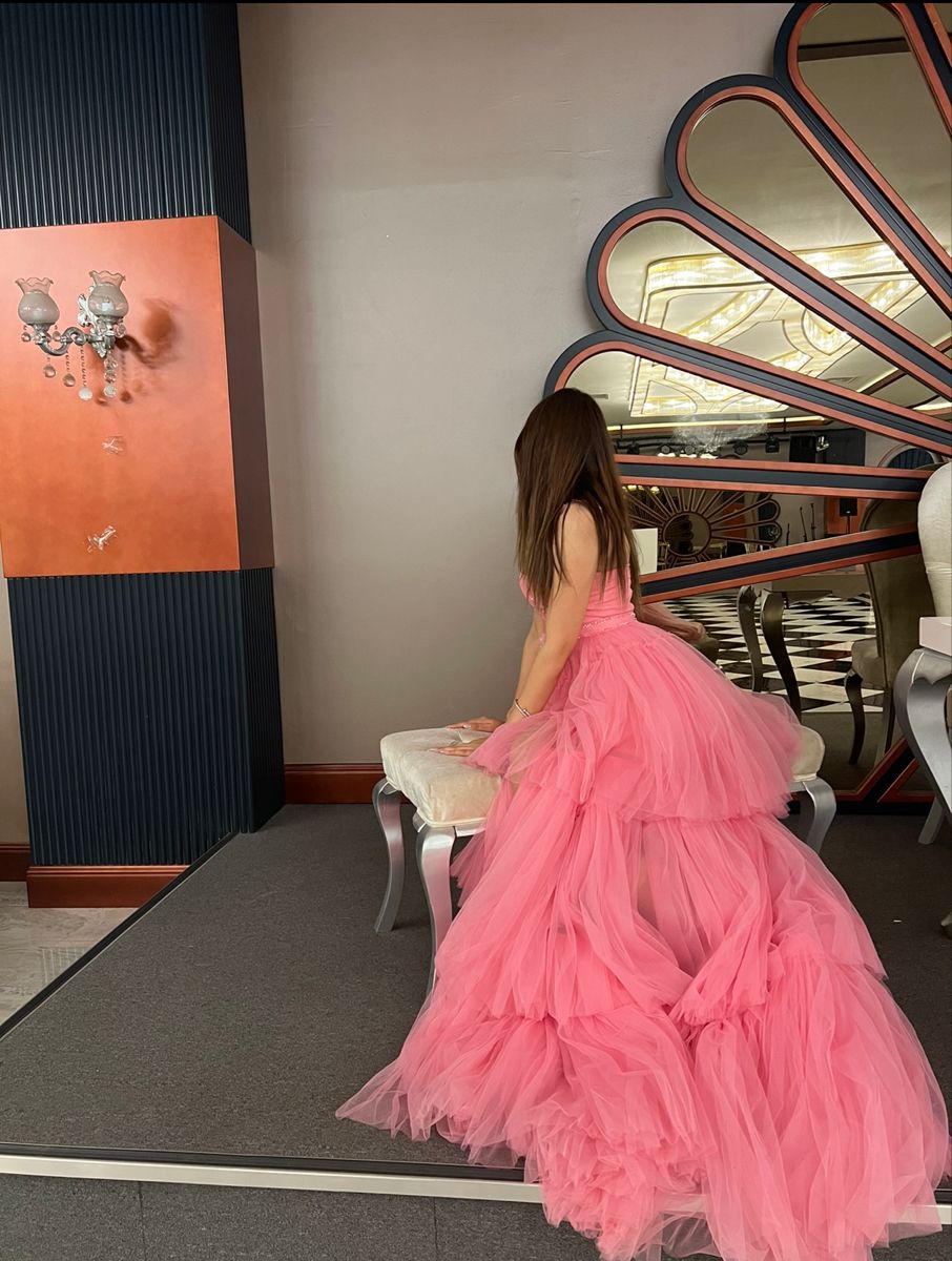Dreamy Peach Pink Backless Layered Tulle Train Ball Gown Evening Dress