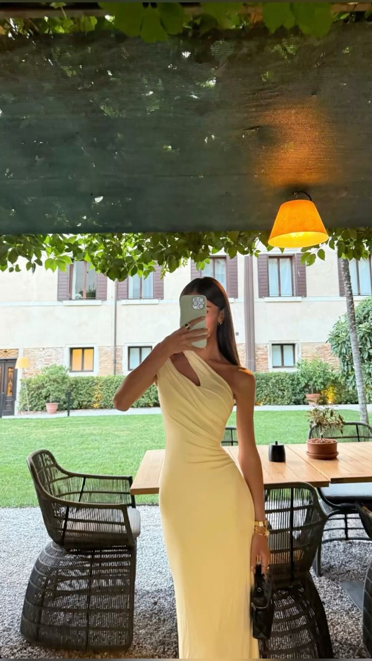 Elegant And Simple Yellow Slim One-shoulder Satin Long Prom Dress Evening Dress
