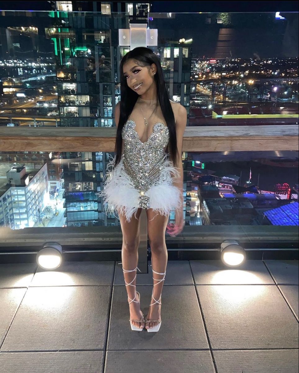 Gorgeous Silver Sleeveless White Feather Rhinestone Slim-Fit 16th Birthday Homecoming Dress - FashionDia