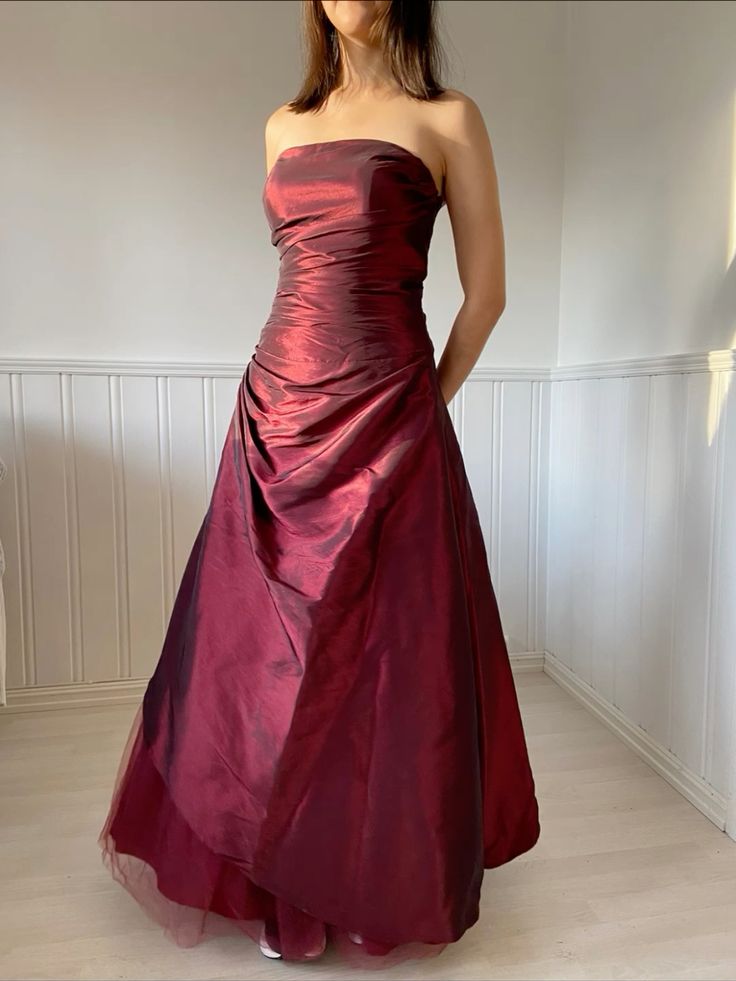 Elegant Burgundy A-line Strapless Satin Long Prom Dress Evening Dress