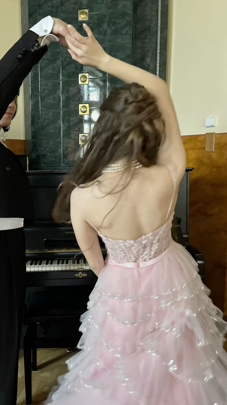 Dreamy Princess Pale Pink Strappy Layered Tulle Ball Gown Evening Dress Sweet 16th Birthday - View 6 | FashionDia