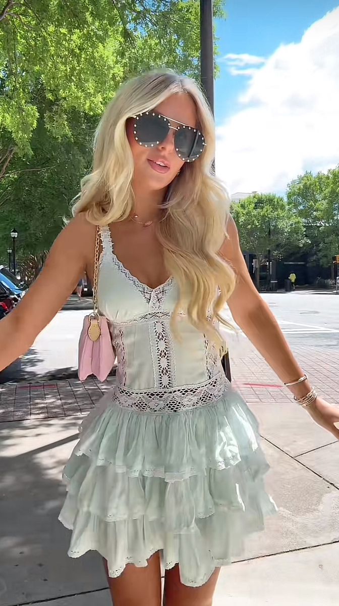 Fresh Mint Green Deep V White Lace Splicing Cascading A-Line 16th Birthday Homecoming Dress - FashionDia