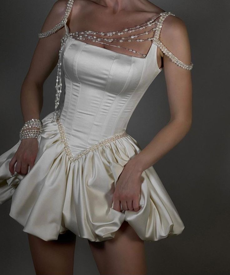 Vintage Ivory Beaded Shoulder Strap Flower Bud 17th Birthday Homecoming Dress