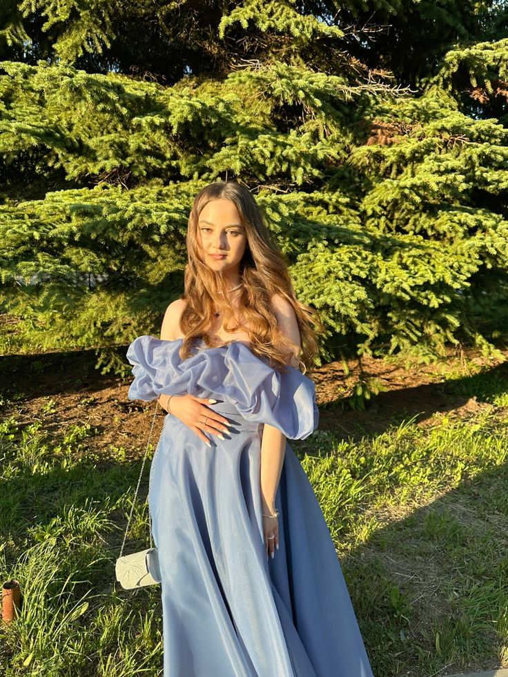 Beautiful Hazy Blue A-Line Ruffled Puff Sleeve Off-shoulder Slit Organza Long Prom & Evening Dress - View 3 | FashionDia