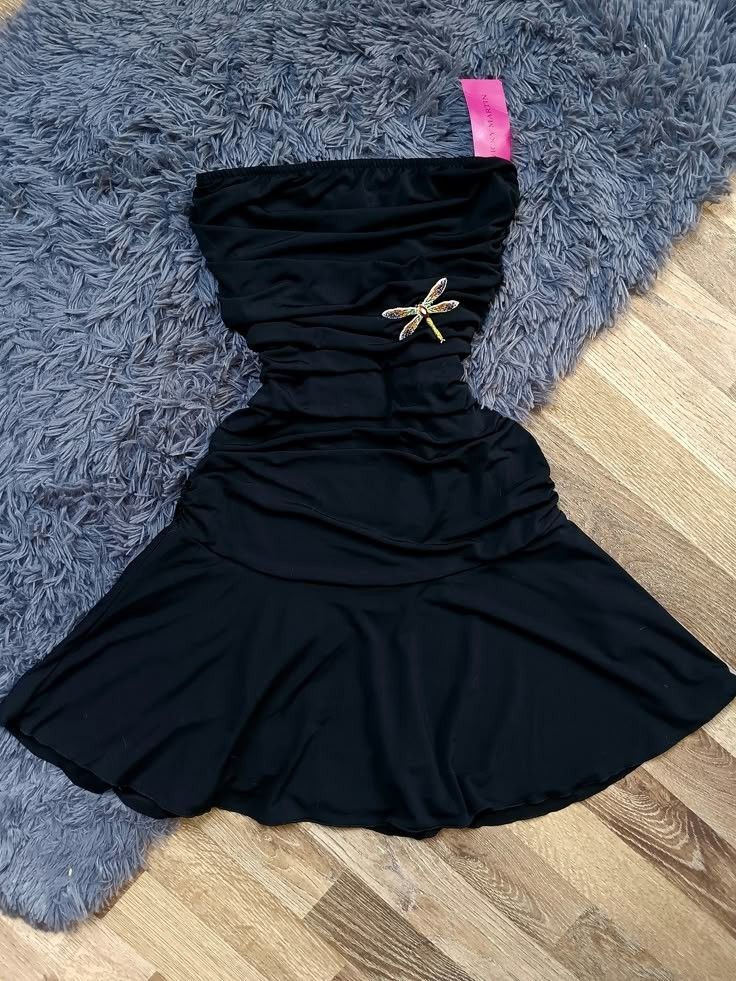 Simple Black Tube Top Pleated Waist 16th Birthday Homecoming Dress
