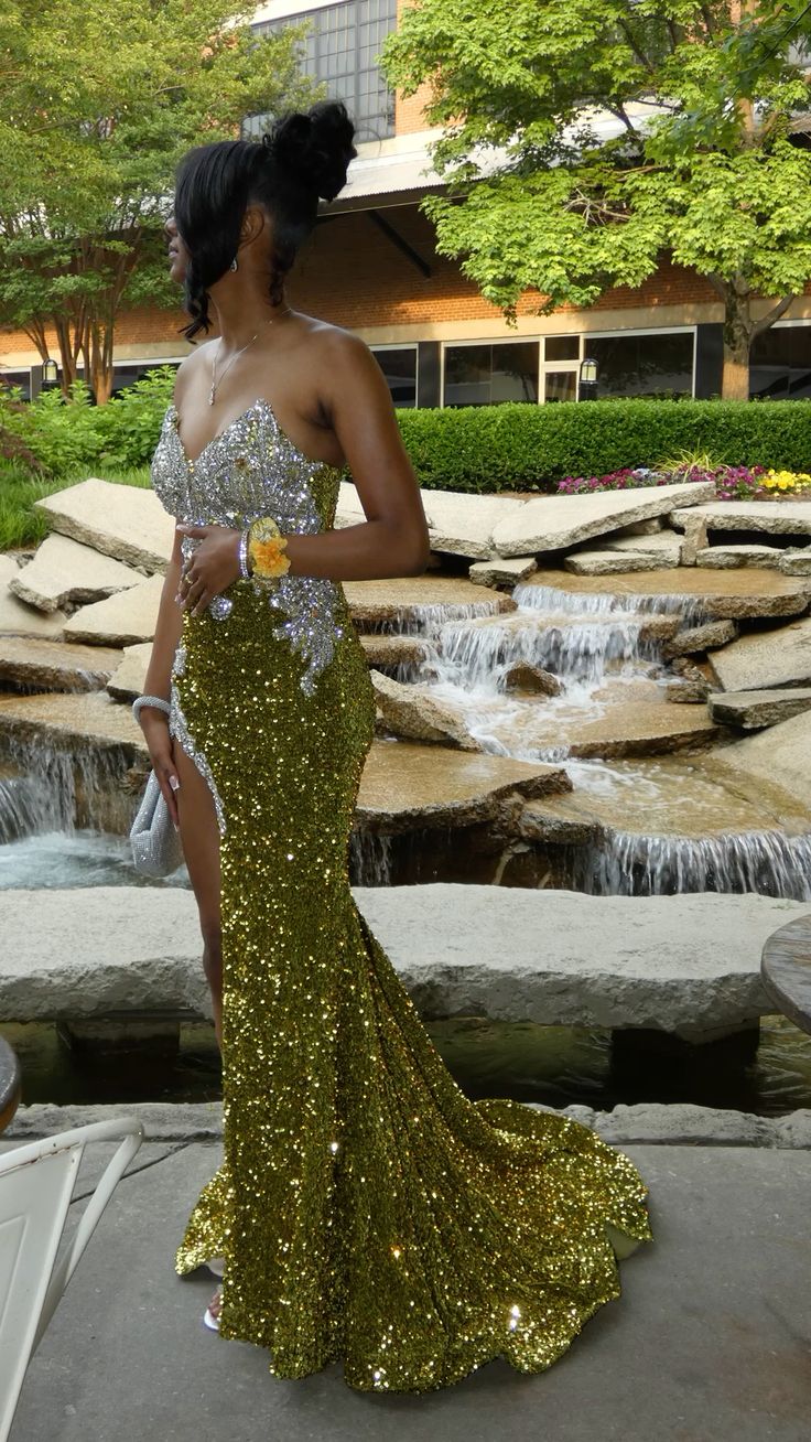 Gorgeous Mermaid Strapless High-slit Beaded Sequined Train Prom Dress Evening Dress