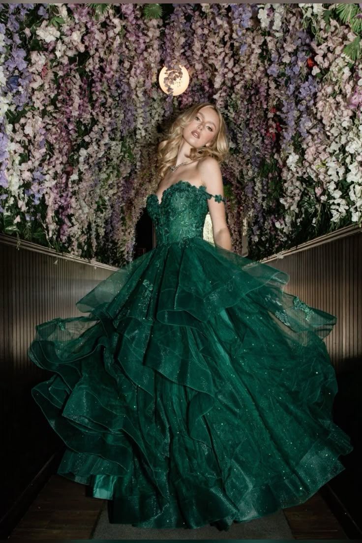 Dreamy Dark Green Off-shoulder Layered Tulle Ball Gown Evening Dress