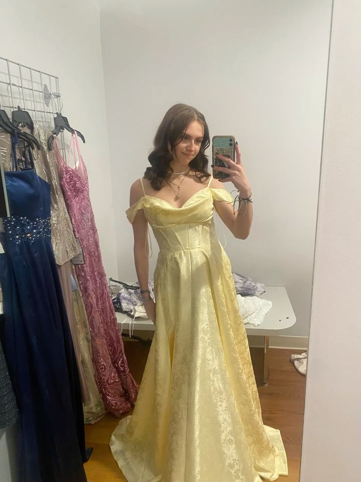 Elegant Pale Yellow A-Line Off-shoulder Slit Embroidered Satin Long Evening Dress - View 3 | FashionDia