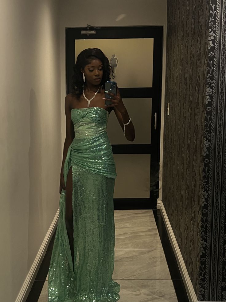 Sexy Mint Green Mermaid Strapless High Slit Sequin Long Evening Dress