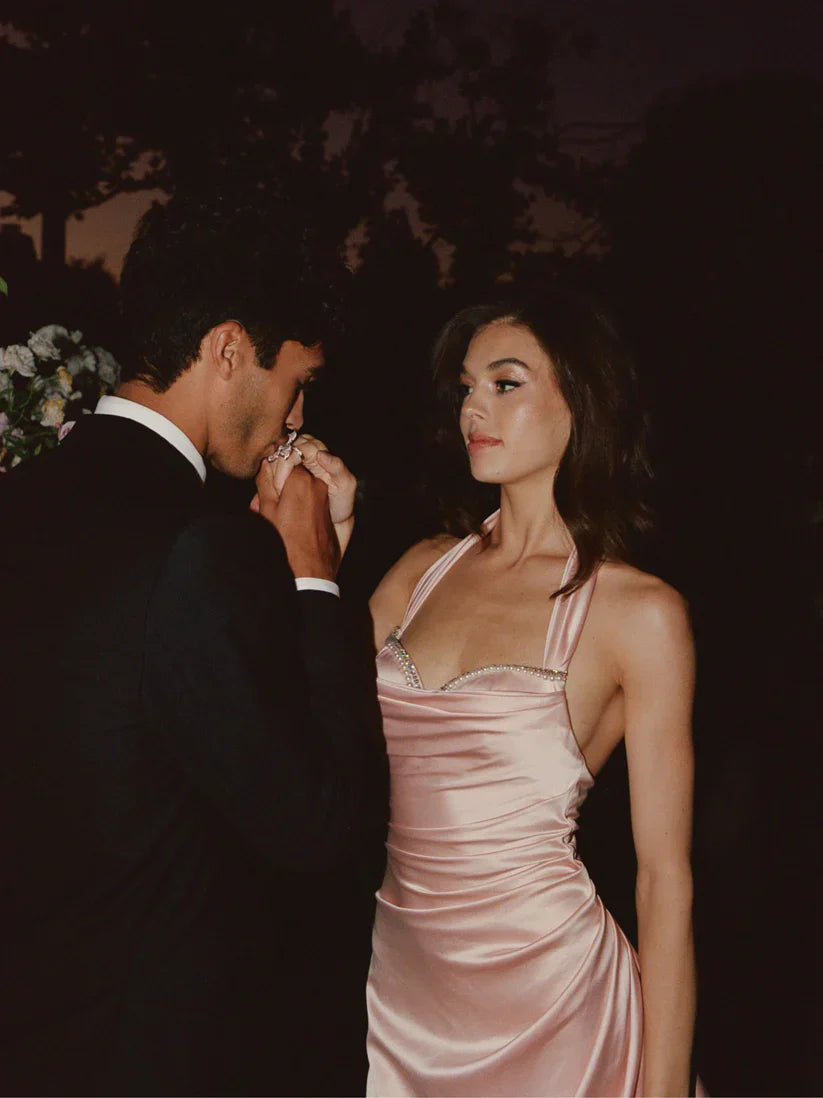 Elegant Pink Halterneck Satin Pleated Hip-hugging 17th Birthday Homecoming Dress cc4280