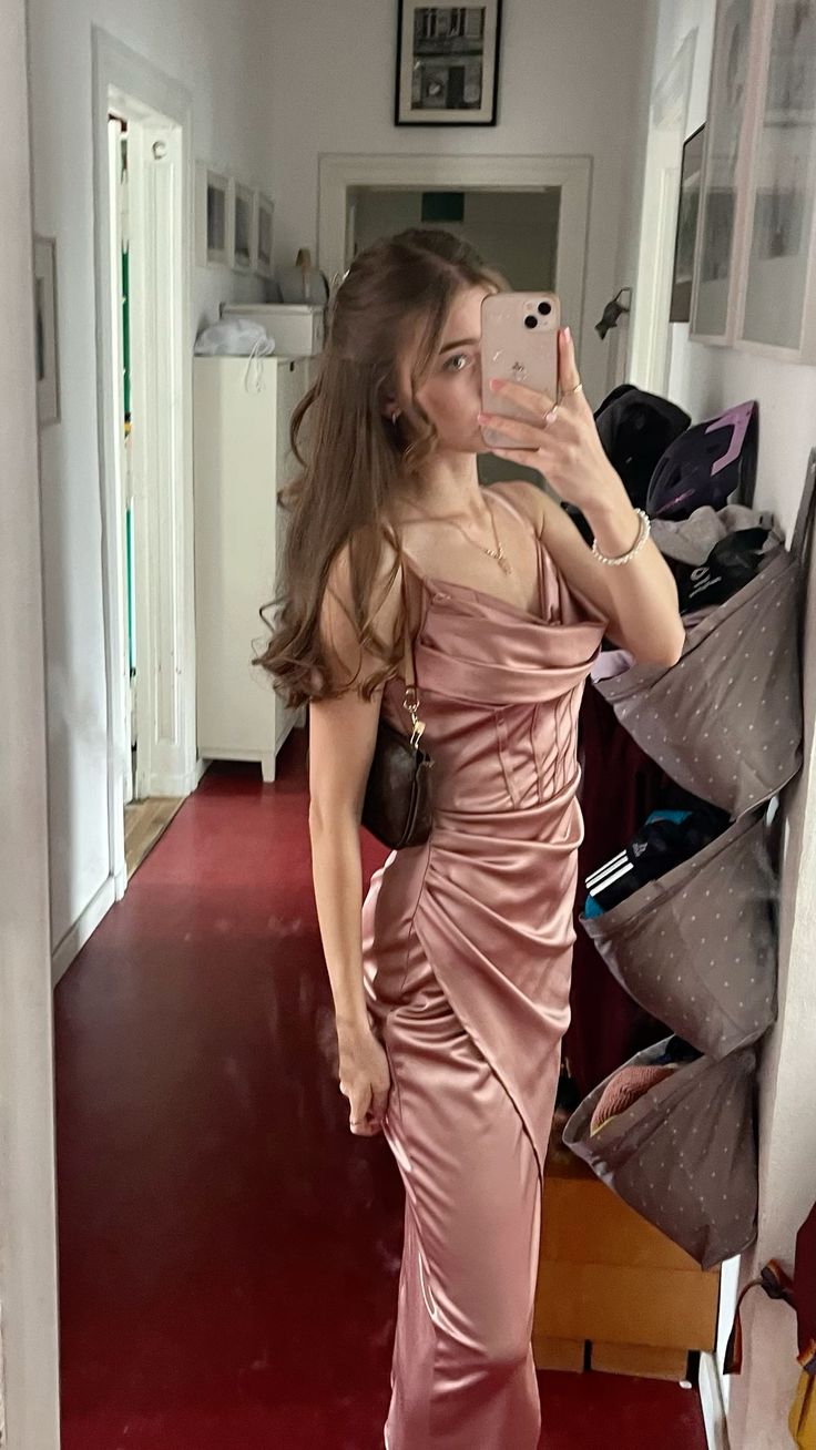 Elegant Pink Mermaid Long Satin Prom Dress Evening Dress
