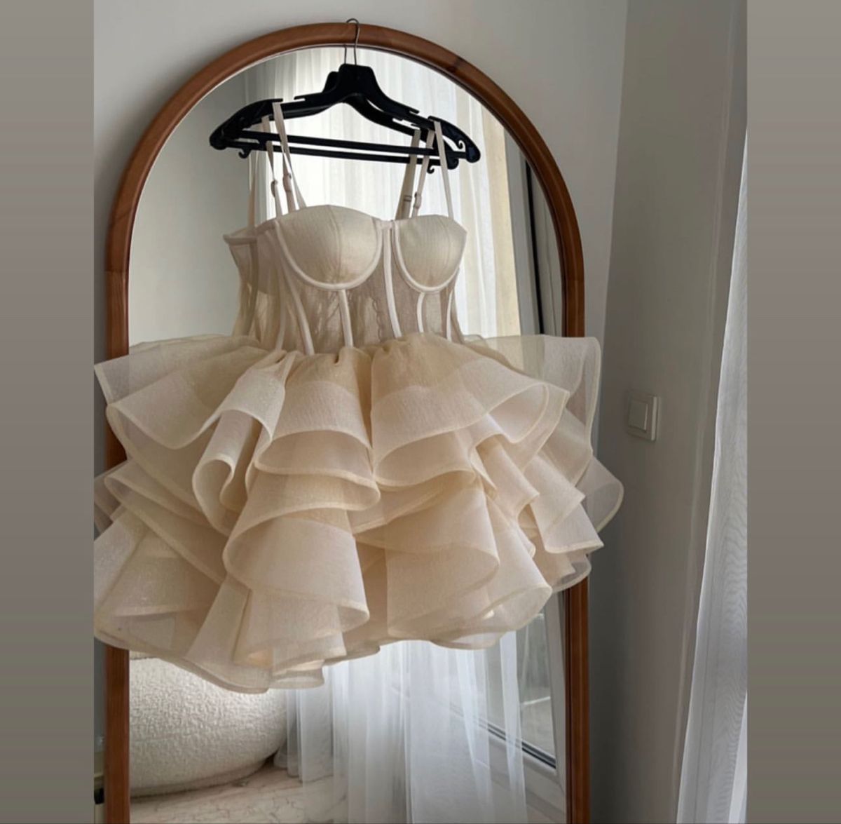 Sweet And Dreamy Off-white Fishbone Multi-layer Skirt A-line 16th Birthday Homecoming Dress cc4315