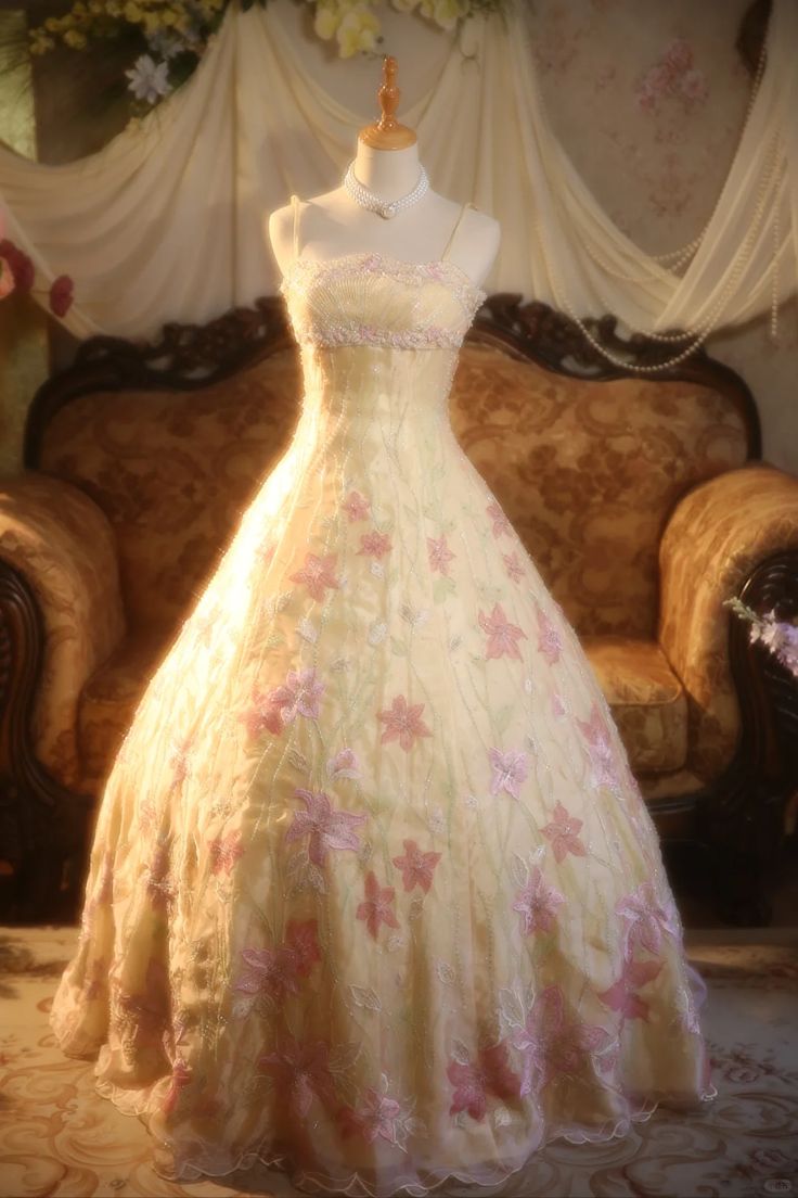 Vintage Yellow A-Line Spaghetti Strap Beaded Floral Satin Long Prom & Evening Dress - FashionDia
