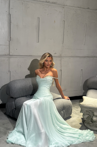 Elegant Mint Green A-Line Off-shoulder Chiffon Long Prom & Evening Dress Bridesmaid Dress - View 7 | FashionDia