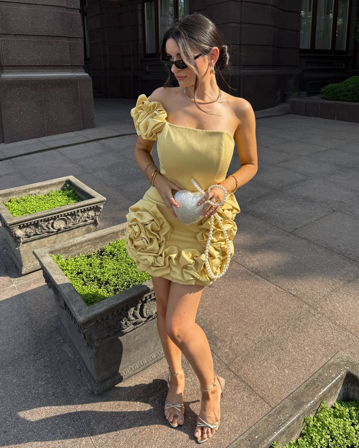 Elegant Yellow One-shoulder Flower Bud Pleated Waist 17th Birthday Homecoming Dress cc4328