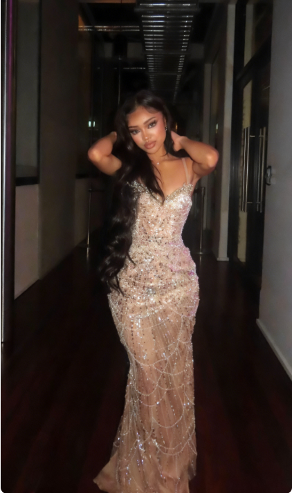 Luxurious Nude Gold Mermaid Deep V Halter Beaded Sequined Long Prom Dress Evening Dress