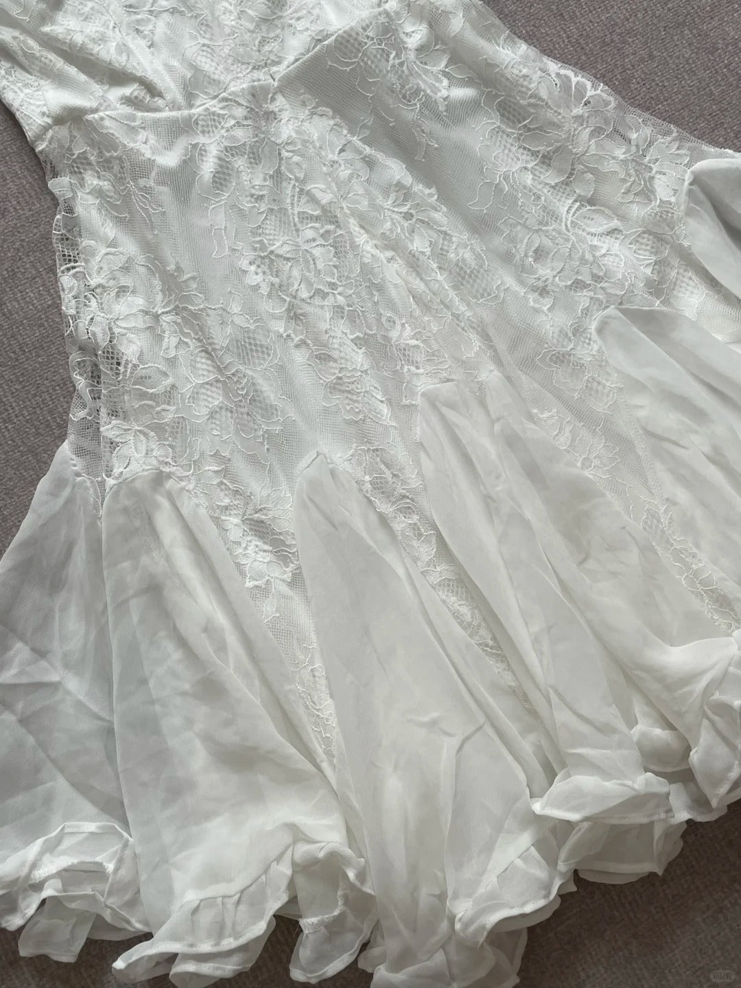 Elegant Tube Top White Lace Splicing Mesh A-Line 17th Birthday Homecoming Dress - View 4 | FashionDia