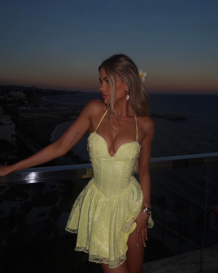 Cute Lace Halterneck Low-cut Light Yellow A-line 17th Birthday Homecoming Dress