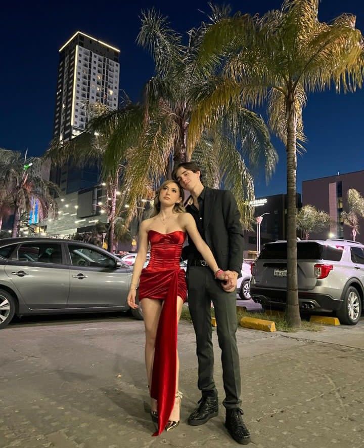 Beautiful Tube Top Red Satin Slim-Fit Hip 17th Birthday Homecoming Dress - View 6 | FashionDia