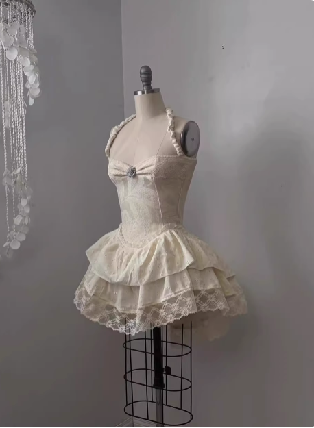 Vintage Jacquard Halter Neck Lace Trim Mini Birthday Skirt Homecoming Dress - View 3 | FashionDia