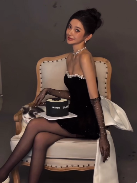 Sweet Tube Top Black Velvet Bow 19th Birthday Homecoming Dress - View 3 | FashionDia