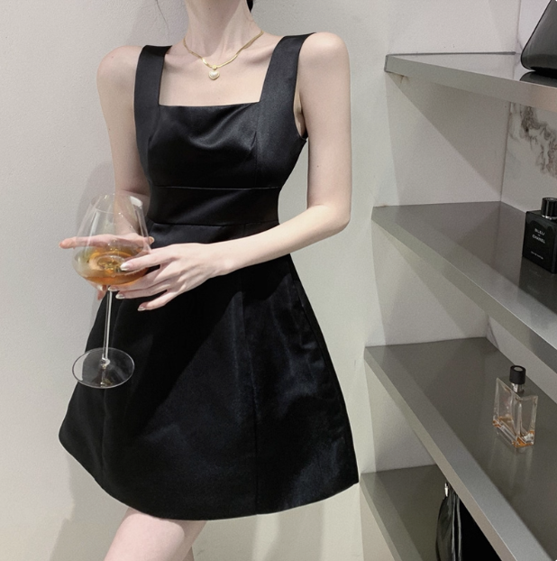 Elegant Simple Shoulder Strap Square Neck Satin A-line Birthday Dress Homecoming Dress