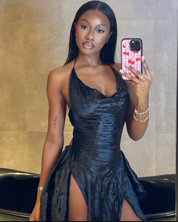 Designer Black Low-cut Slit 21st Birthday Homecoming Dress - FashionDia