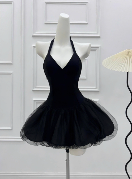 Beautiful Halterneck Black Mesh Splicing Puffy Birthday Dress Homecoming Dress