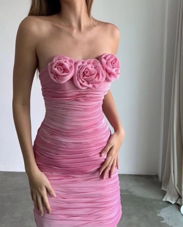 Sweet Pink Tube Top Three-dimensional Flower Pleated Hip 17th Birthday Homecoming Dress