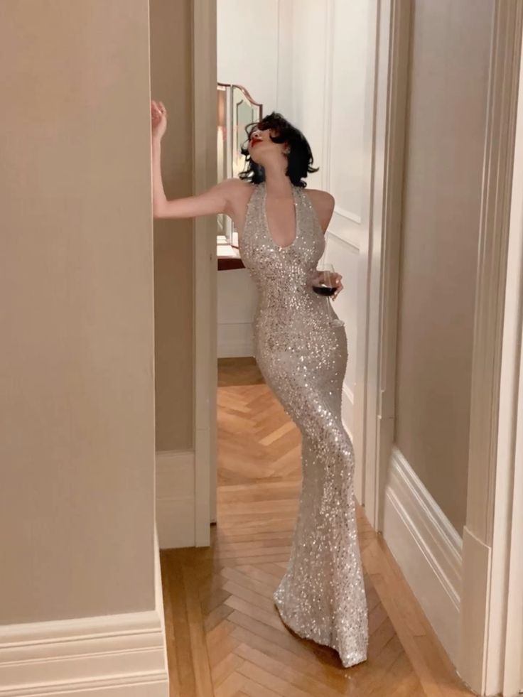 Elegant Champagne Mermaid Halter Neck Deep V Sequined Long Prom & Evening Dress - View 3 | FashionDia