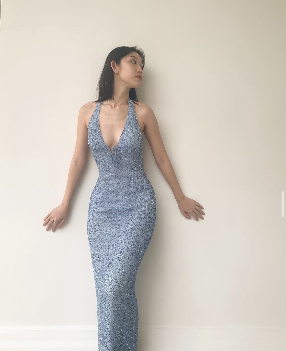 Simple Light Gray Blue Mermaid Halter Neck V-neck Sequined Long Prom Dress Evening Dress - VelvetHem