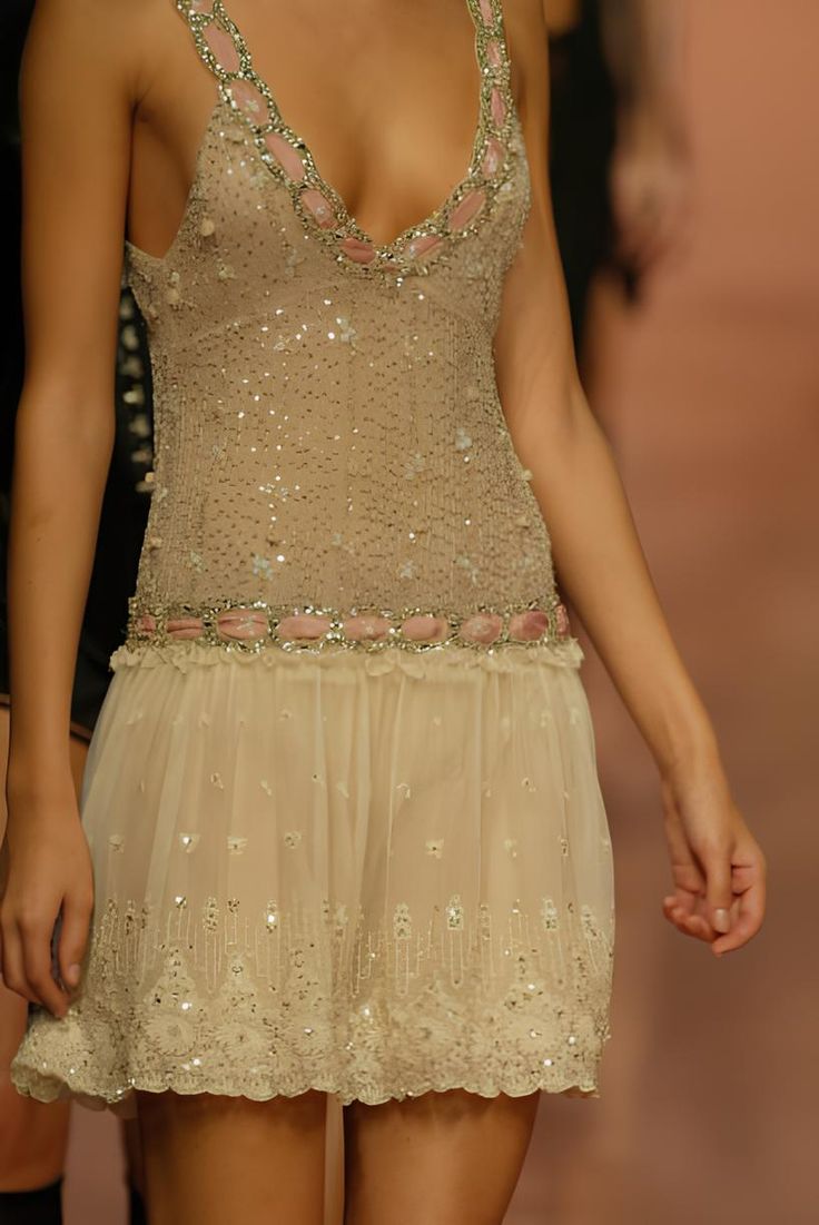 Elegant Off-white Sequined Deep V Suspender Mini Birthday Party Homecoming Dress - View 3 | FashionDia