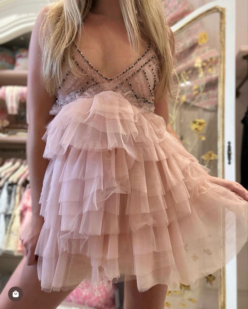 Gorgeous Pink V-Neck Diamond Multi-layer Mesh Ruffle A-Line Birthday Party Homecoming Dress - FashionDia