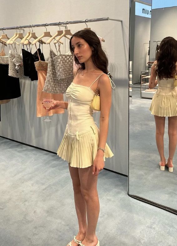 Sweet Light Yellow Suspender Pleated Waist Pleated Skirt Homecoming Dress - View 4 | FashionDia