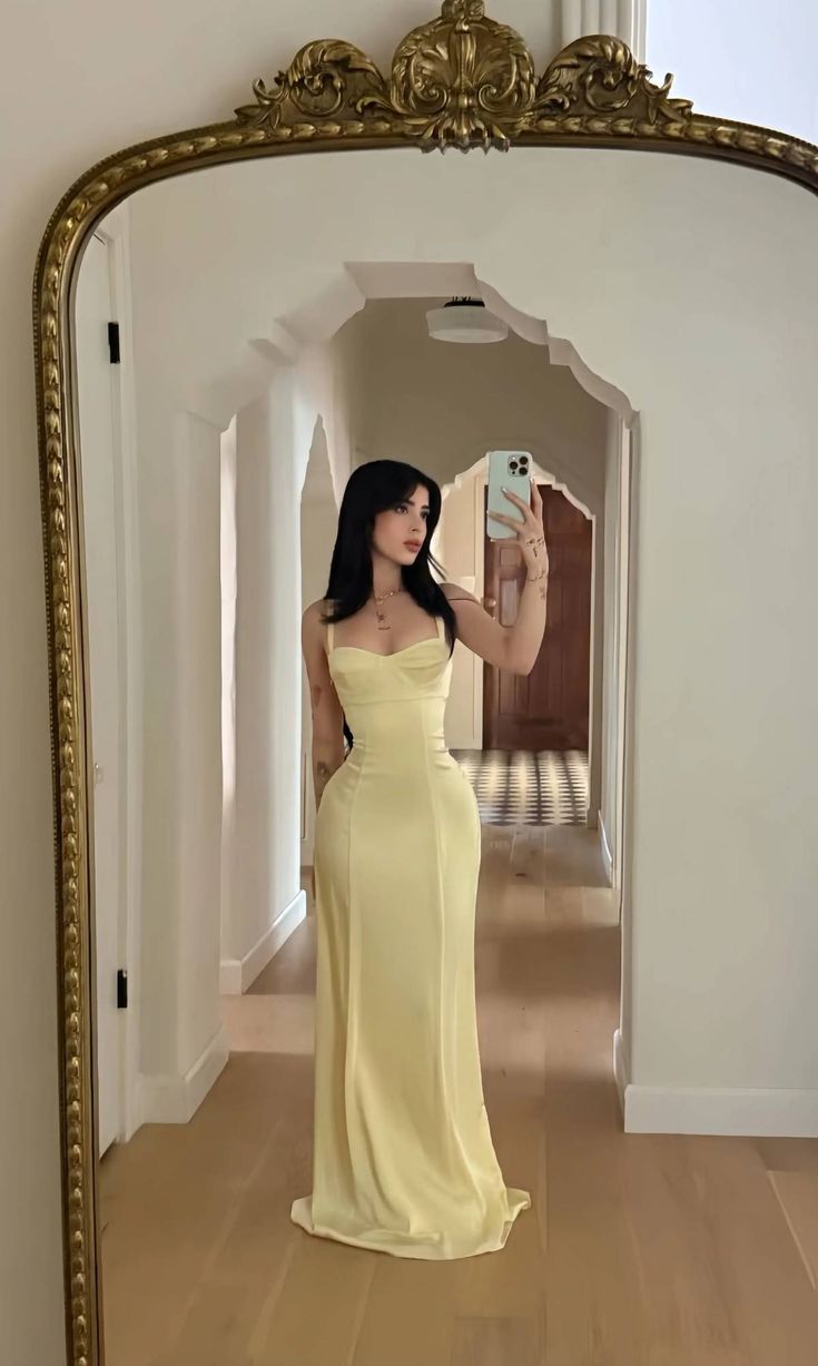 Elegant Yellow Slim-fit Spaghetti Strap Satin Long Prom Dress Evening Dress Bridesmaid Dress