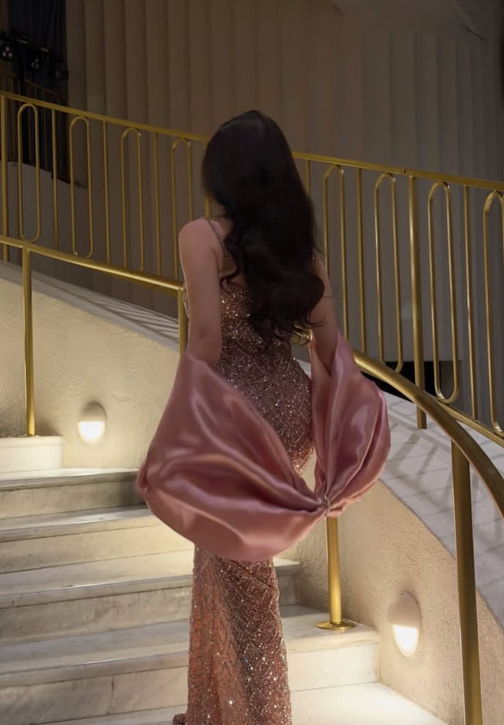 Gorgeous Gold-Pink Mermaid Spaghetti Strap V-neck Sequin Long Prom Dress Evening Dress
