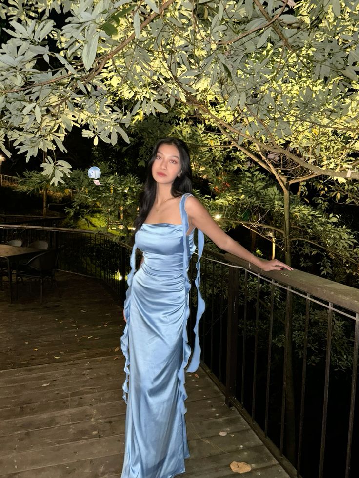 Elegant Light Blue Bodycon Square Neck Spaghetti Strap Ruffled Satin Long Prom & Evening Dress Bridesmaid Dress - View 4 | FashionDia