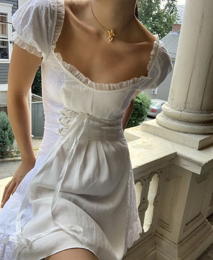 Sweet White Lace Short-sleeved Hollow Embroidery Waist Birthday Homecoming Dress
