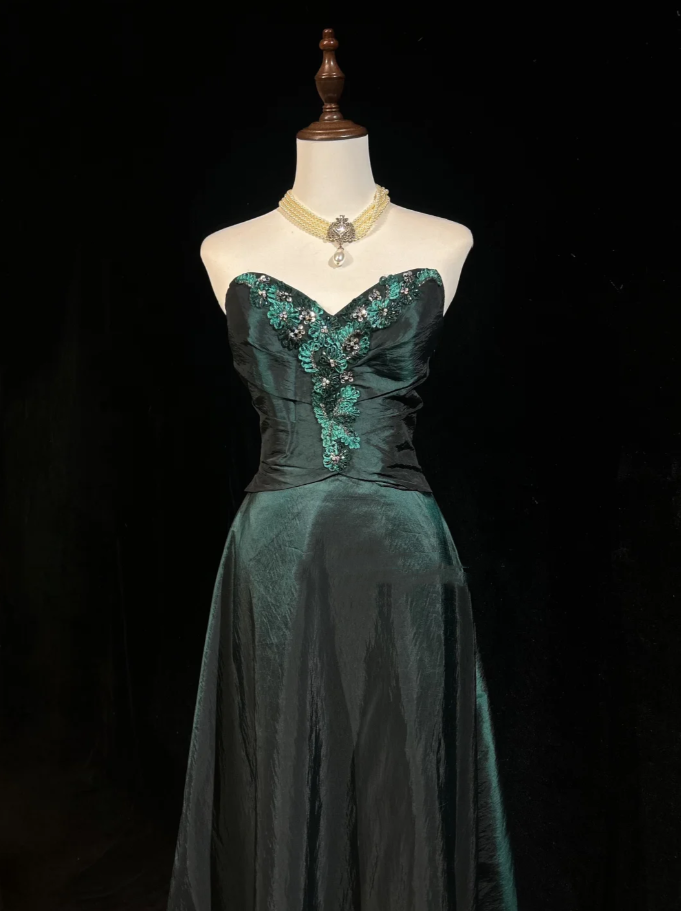 Unique Sweetheart Neck Green Satin Beaded Appliques A-Line Wedding Guest Dress Long Birthday Party Dress Evening Gown - View 2 | FashionDia