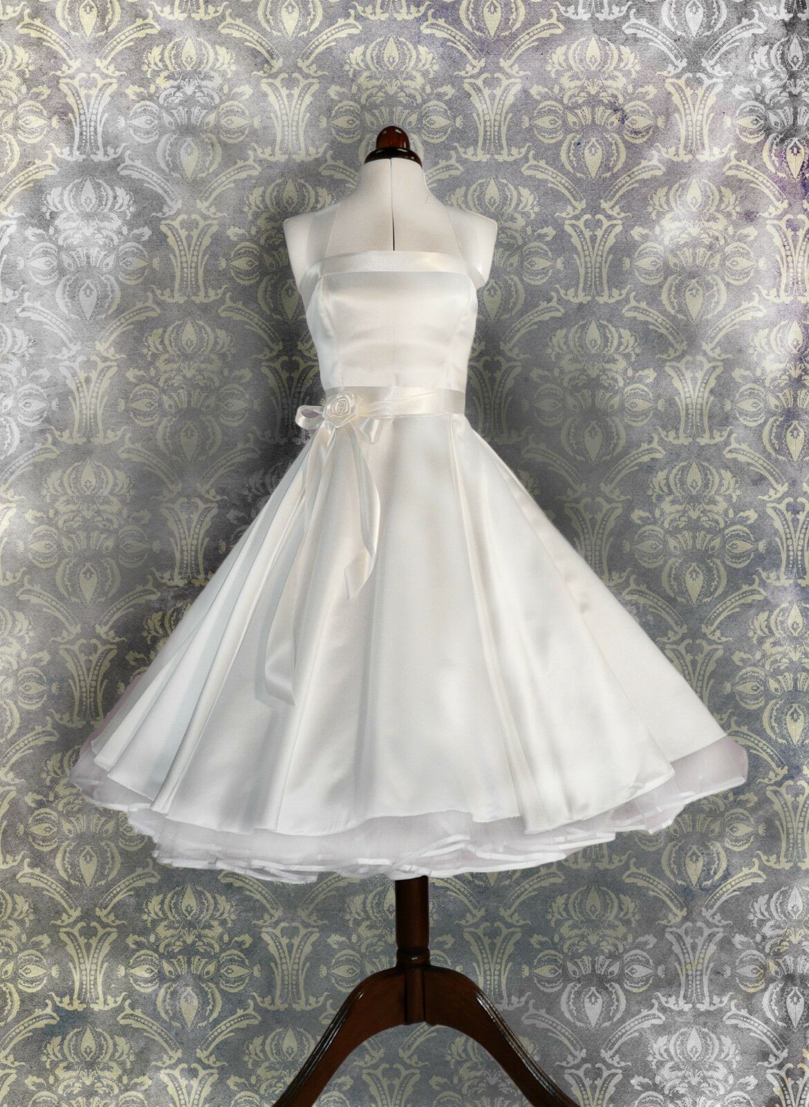 Elegant White Halter Neck Satin Bow A-Line Birthday Party Homecoming Dress - FashionDia