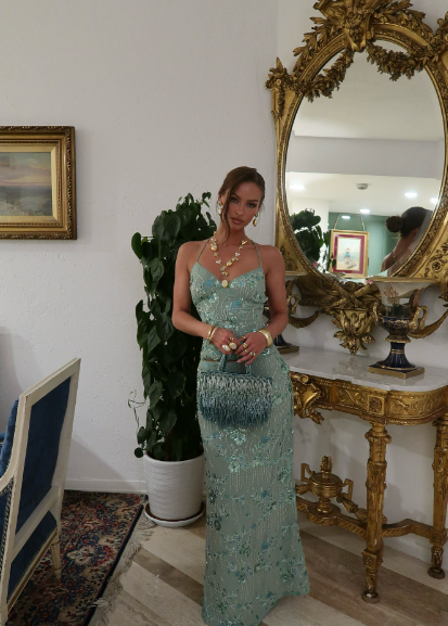 Luxurious Mint Green Halter Neck V-Neck Mermaid Open Back Sequin Beaded Tulle Long Prom Dress Evening Dress